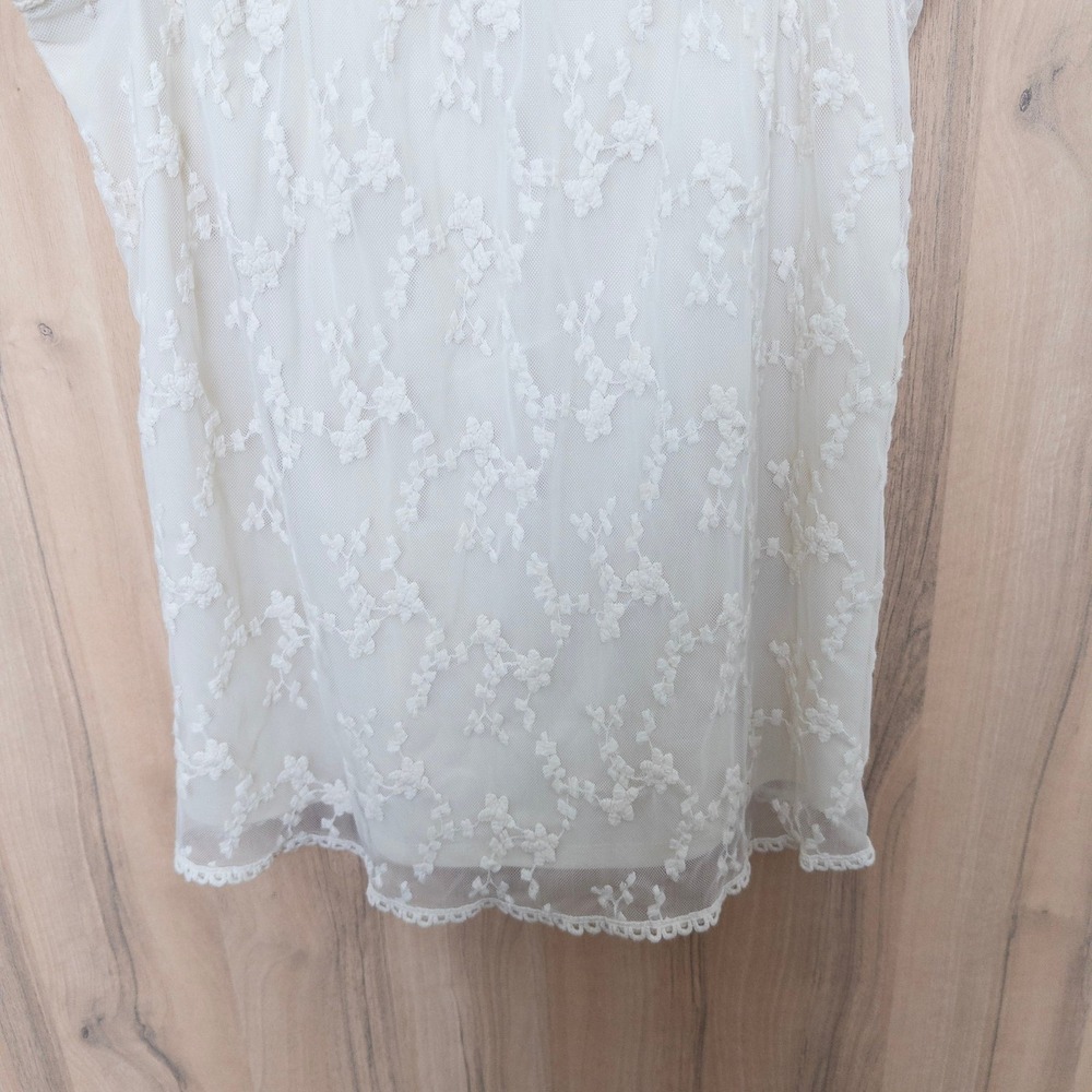 Womens Lace Crochet Top Medium White Floral Boho Cottage Romantic Feminine - Picture 4 of 8